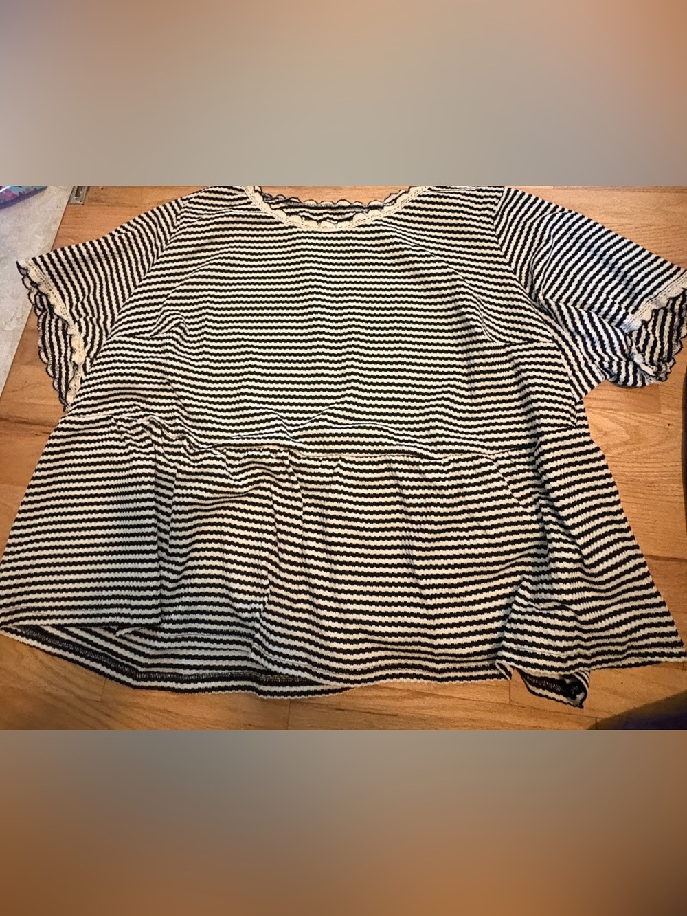 Striped Short-Sleeve Peplum Top - Black & White